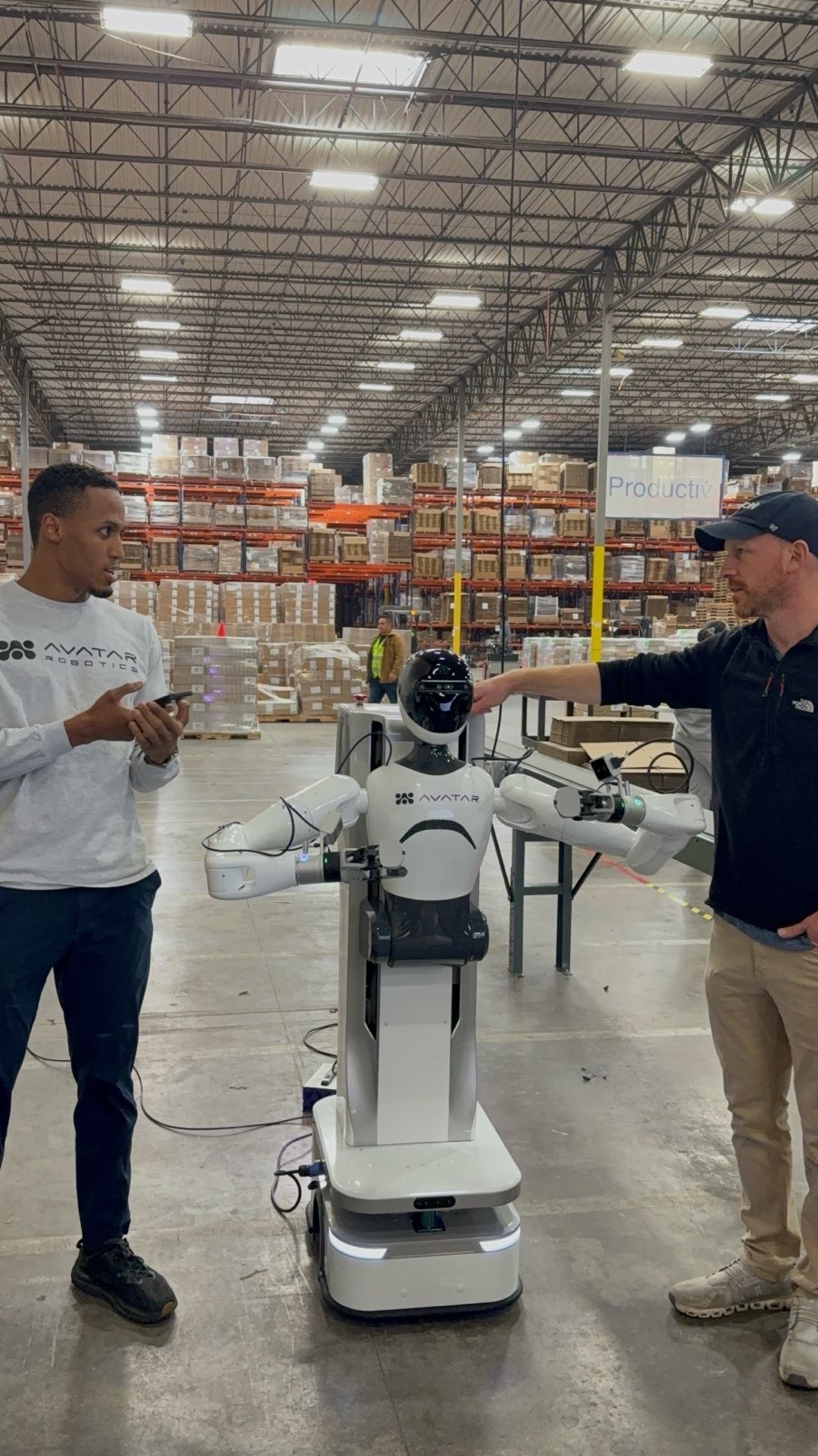 Humanoid Robots in 3PL Warehouses: What Operators Actually Need to Know